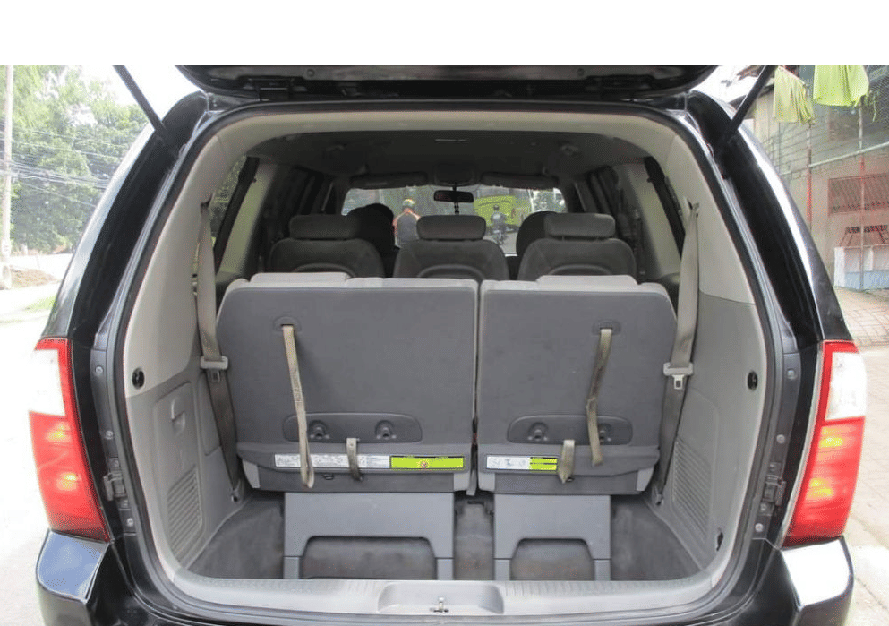 2012 Kia Carnival 2012 Kia Carnival
