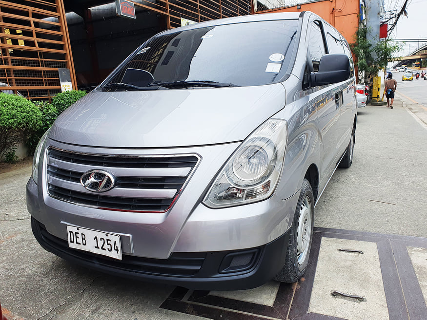 Second Hand 2016 Hyundai Grand Starex Second Hand 2016 Hyundai Grand Starex