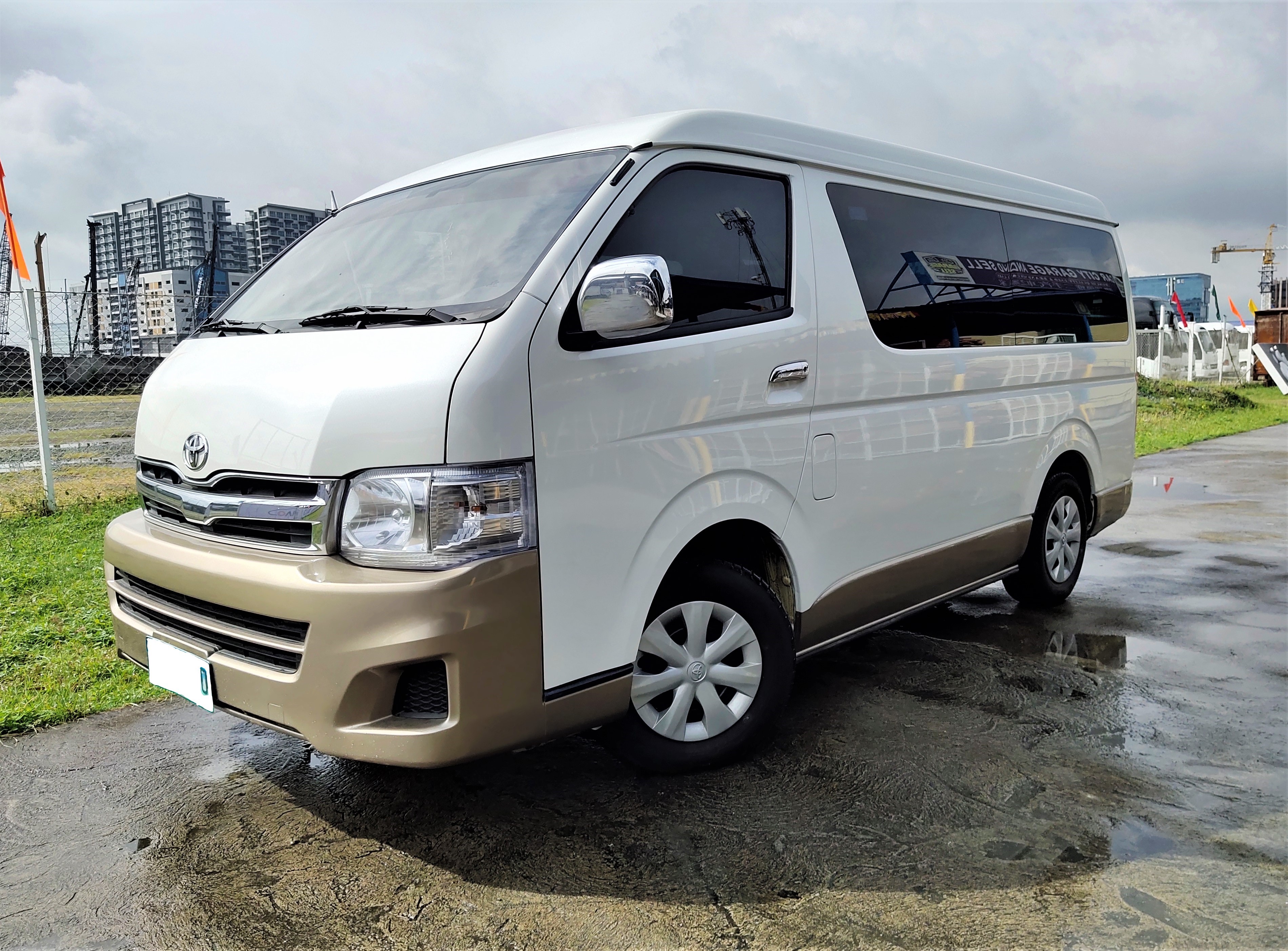 2012 Toyota Hiace 2012 Toyota Hiace