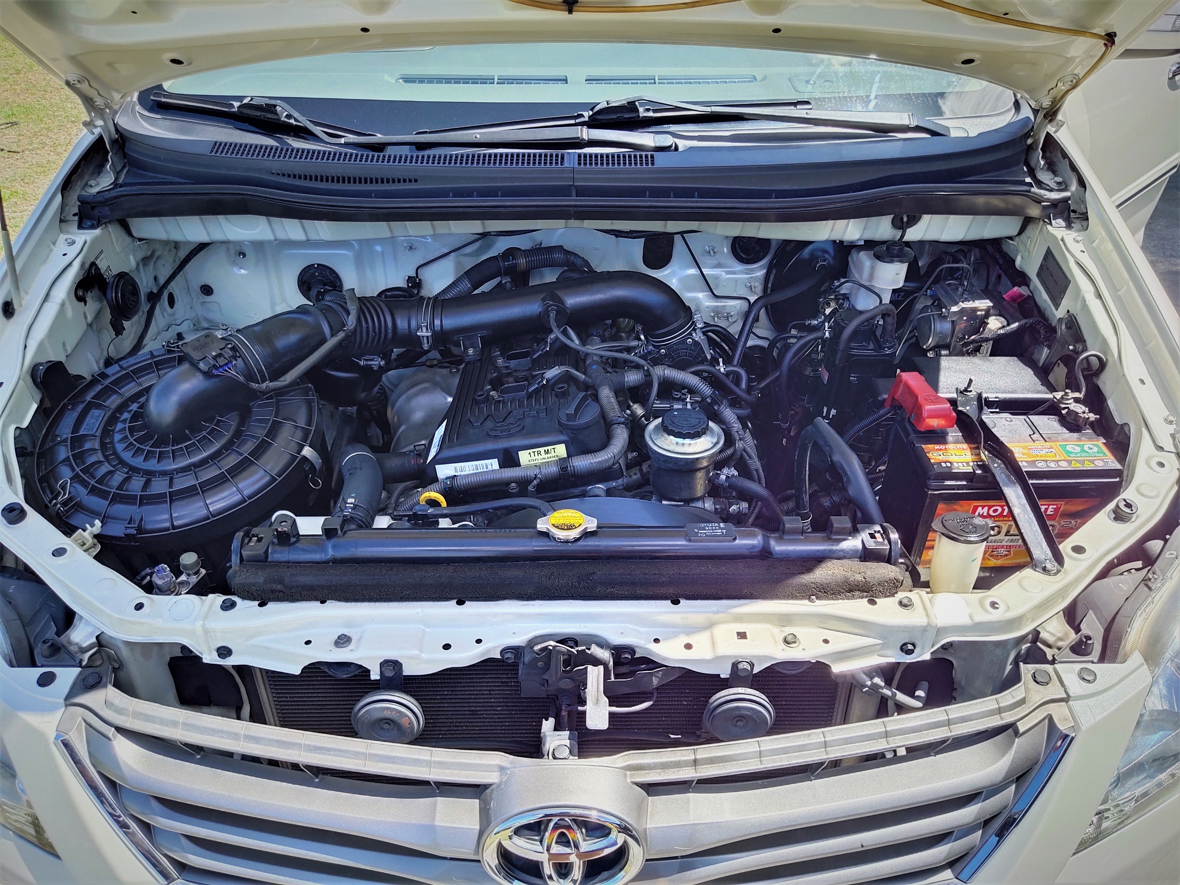 2013 Toyota Innova 2013 Toyota Innova