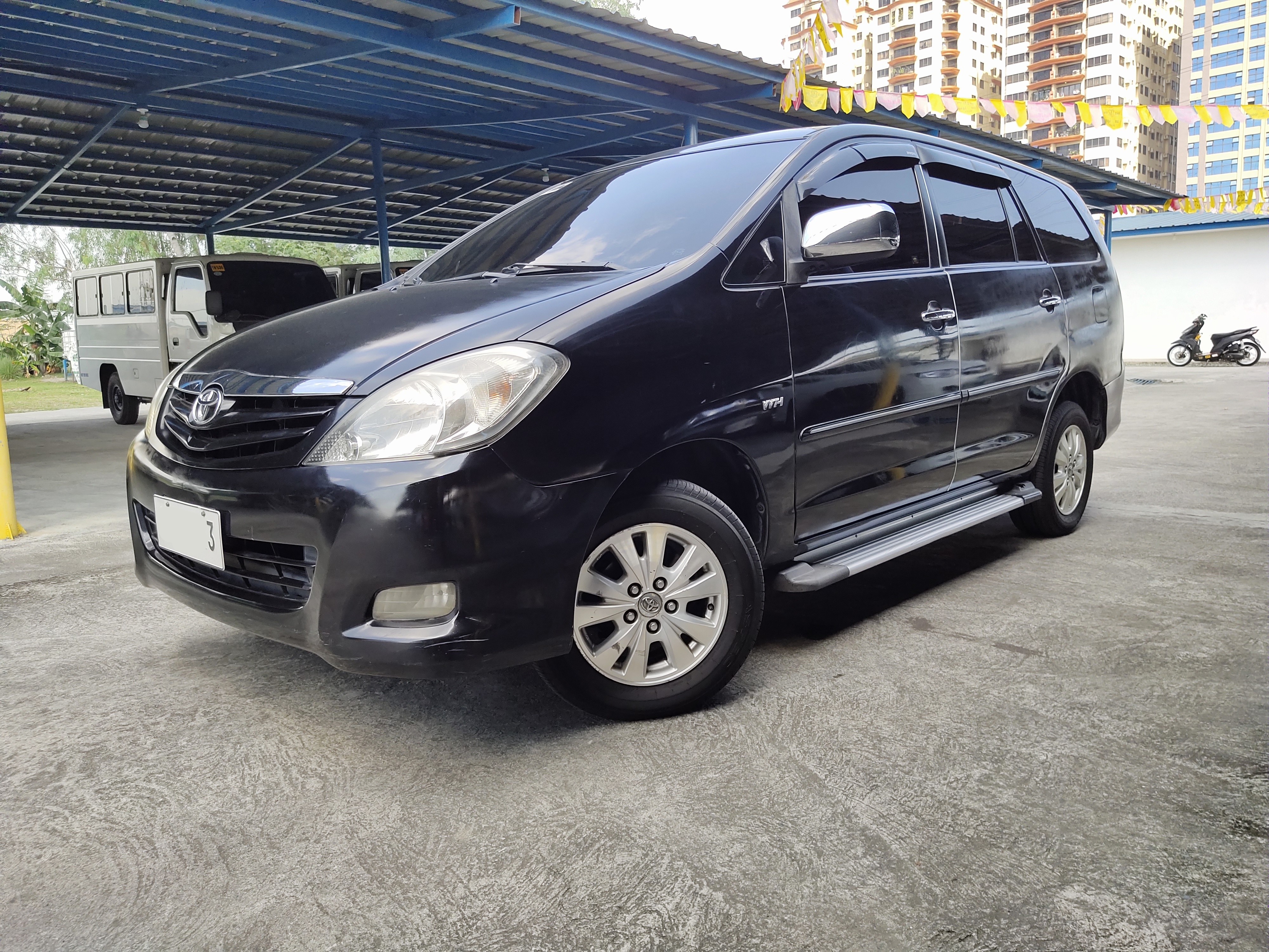2009 Toyota Innova 2009 Toyota Innova
