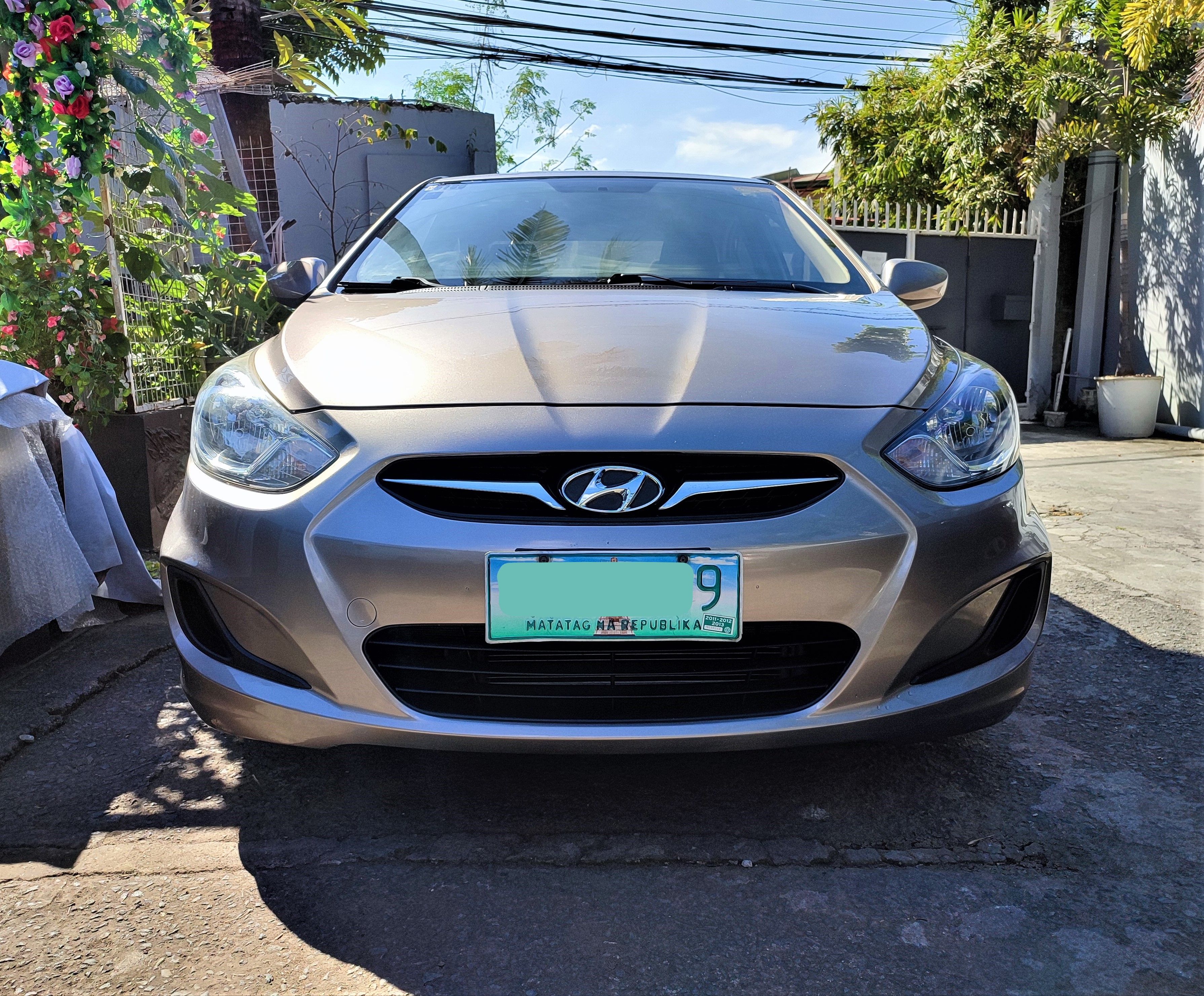 Second hand 2011 Hyundai Accent 1.4 GL 6AT