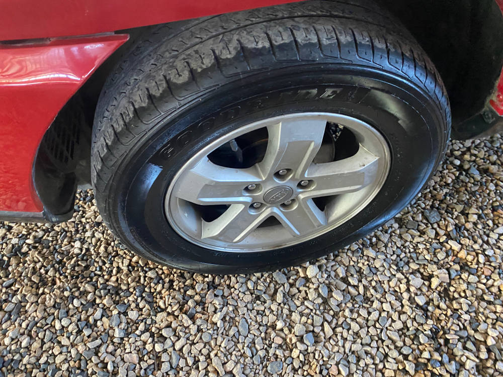 Old 2010 Kia Sportage 2.0L AT (Dsl)
