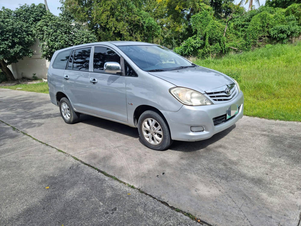 2nd Hand 2010 Toyota Innova 2.5L E AT
