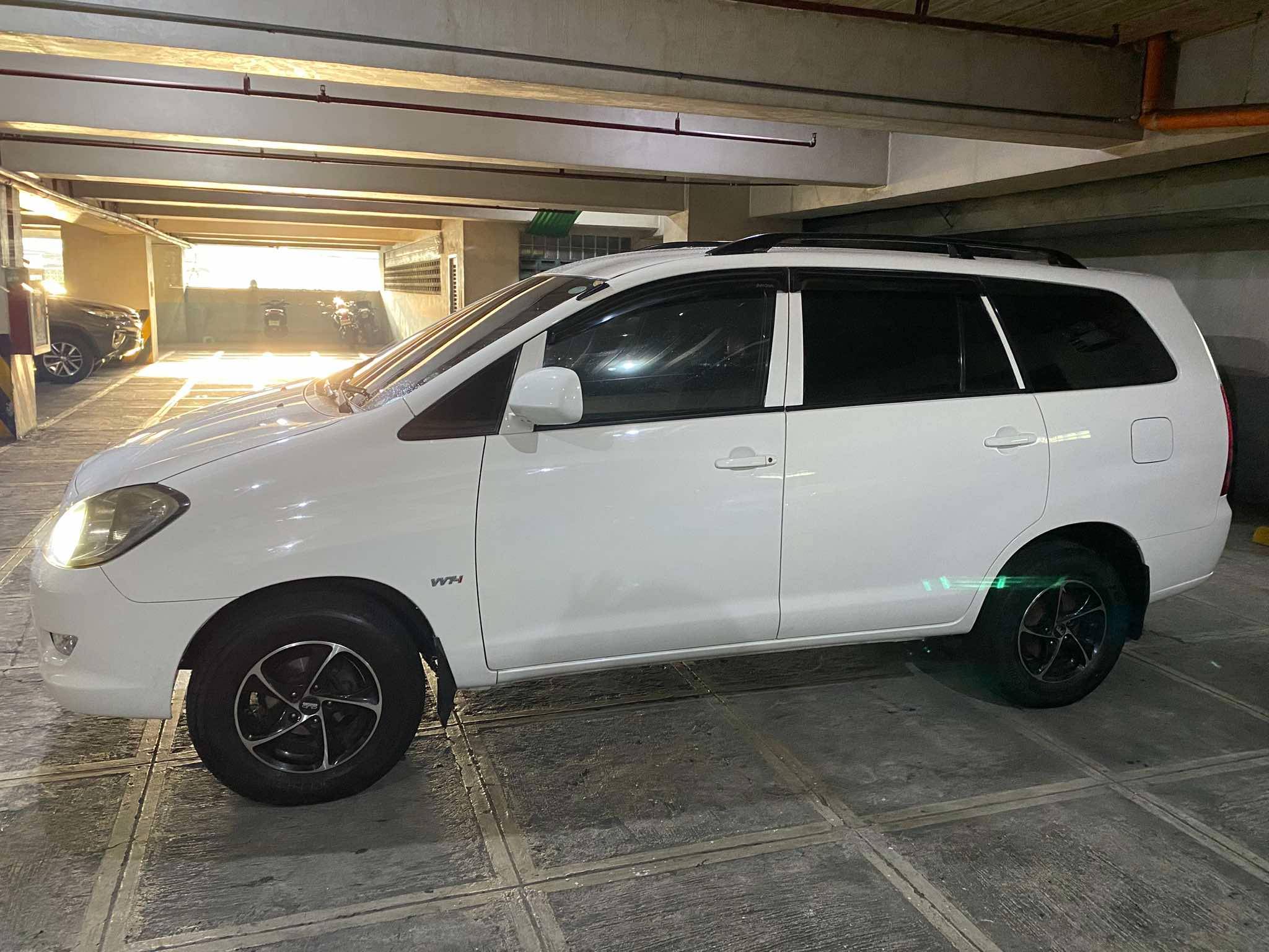 2005 Toyota Innova 2005 Toyota Innova