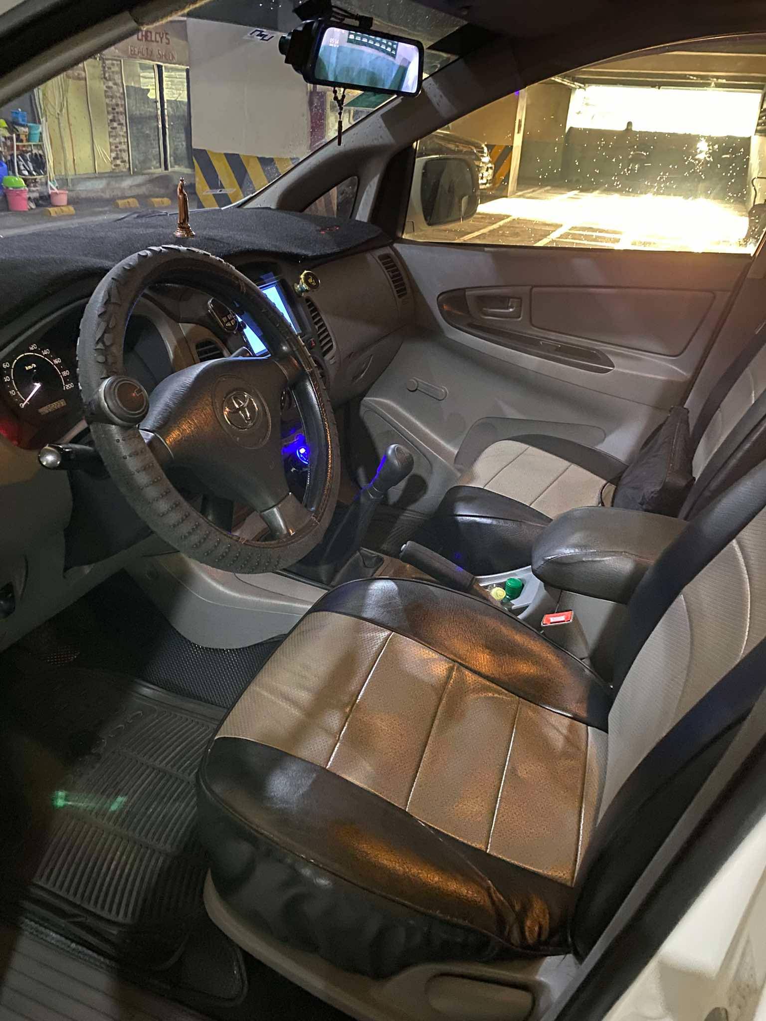 2005 Toyota Innova 2005 Toyota Innova