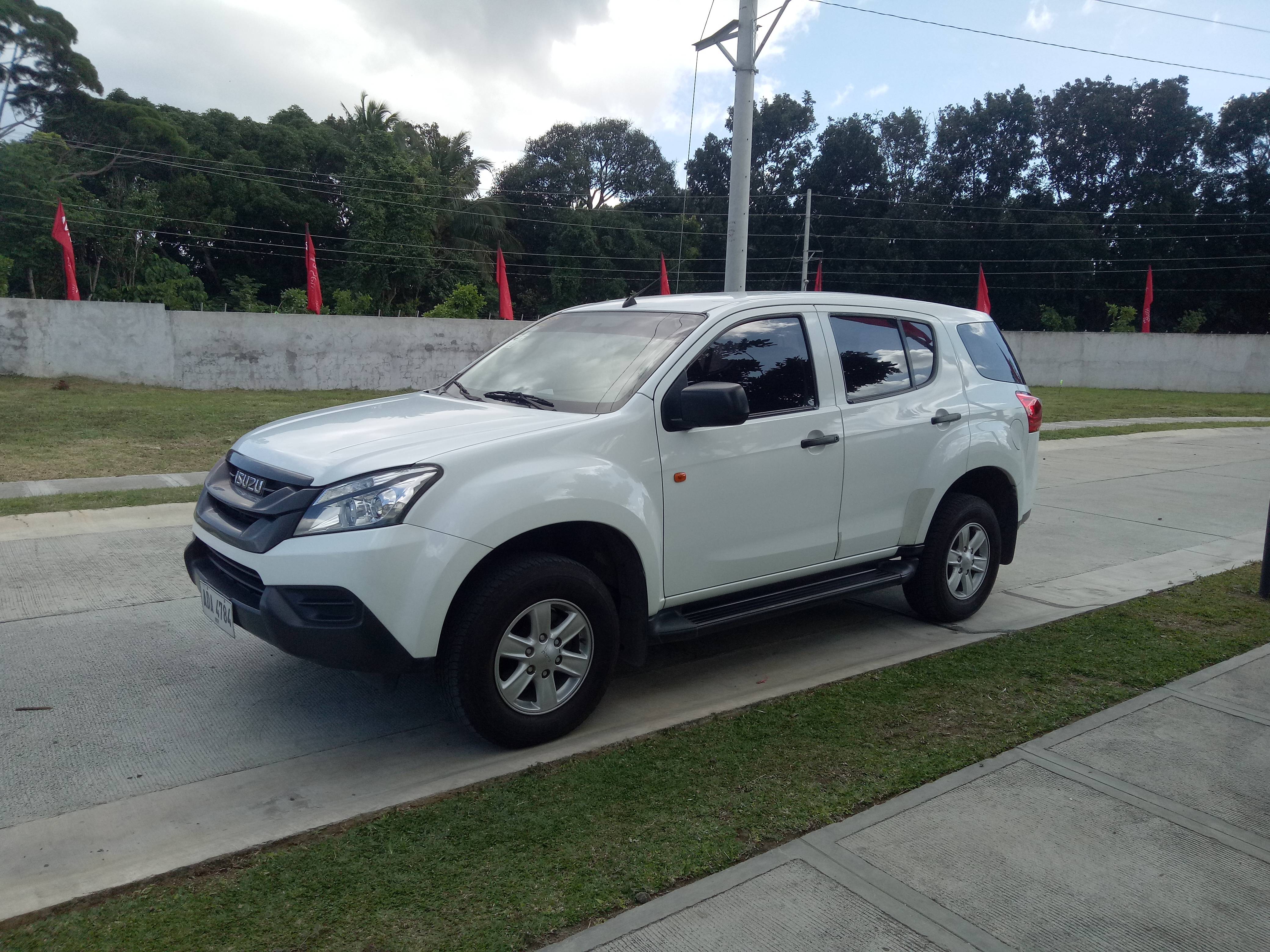 2015 Isuzu mu-X 2015 Isuzu mu-X
