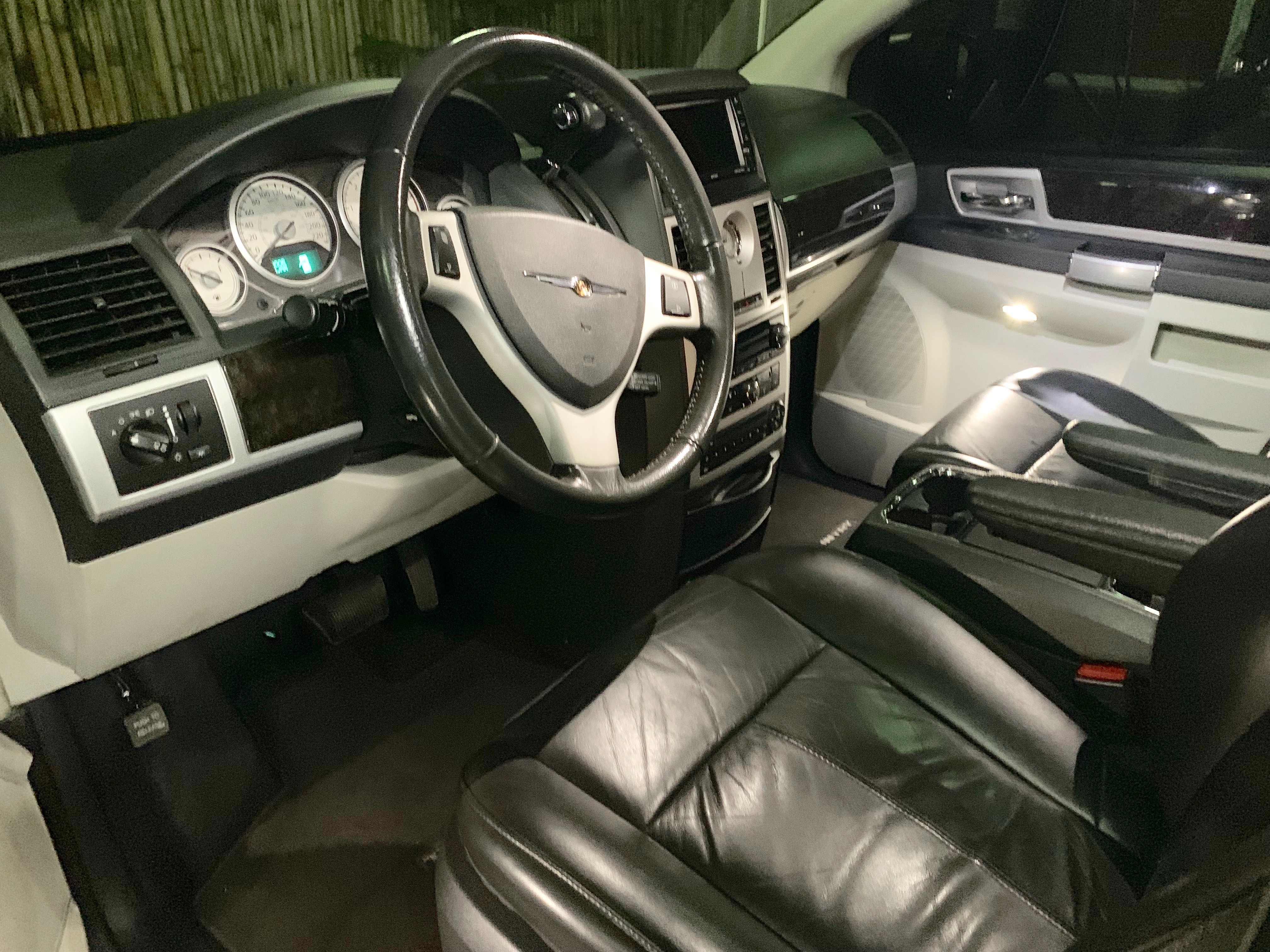 2010 Chrysler Town & Country 2010 Chrysler Town & Country