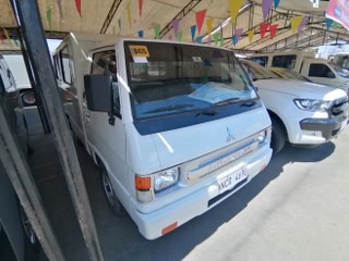 2017 Mitsubishi L300 2017 Mitsubishi L300