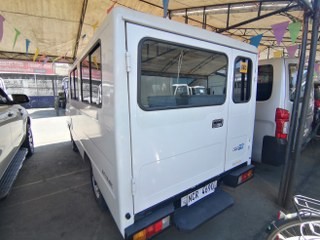2017 Mitsubishi L300 2017 Mitsubishi L300