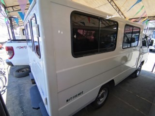 2017 Mitsubishi L300 2017 Mitsubishi L300