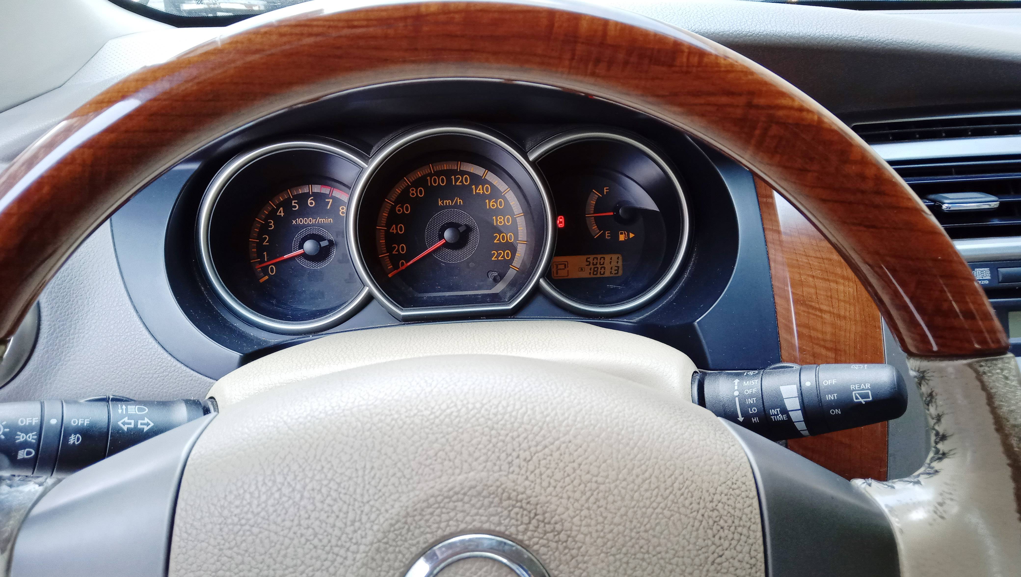 2010 Nissan Grand Livina 2010 Nissan Grand Livina