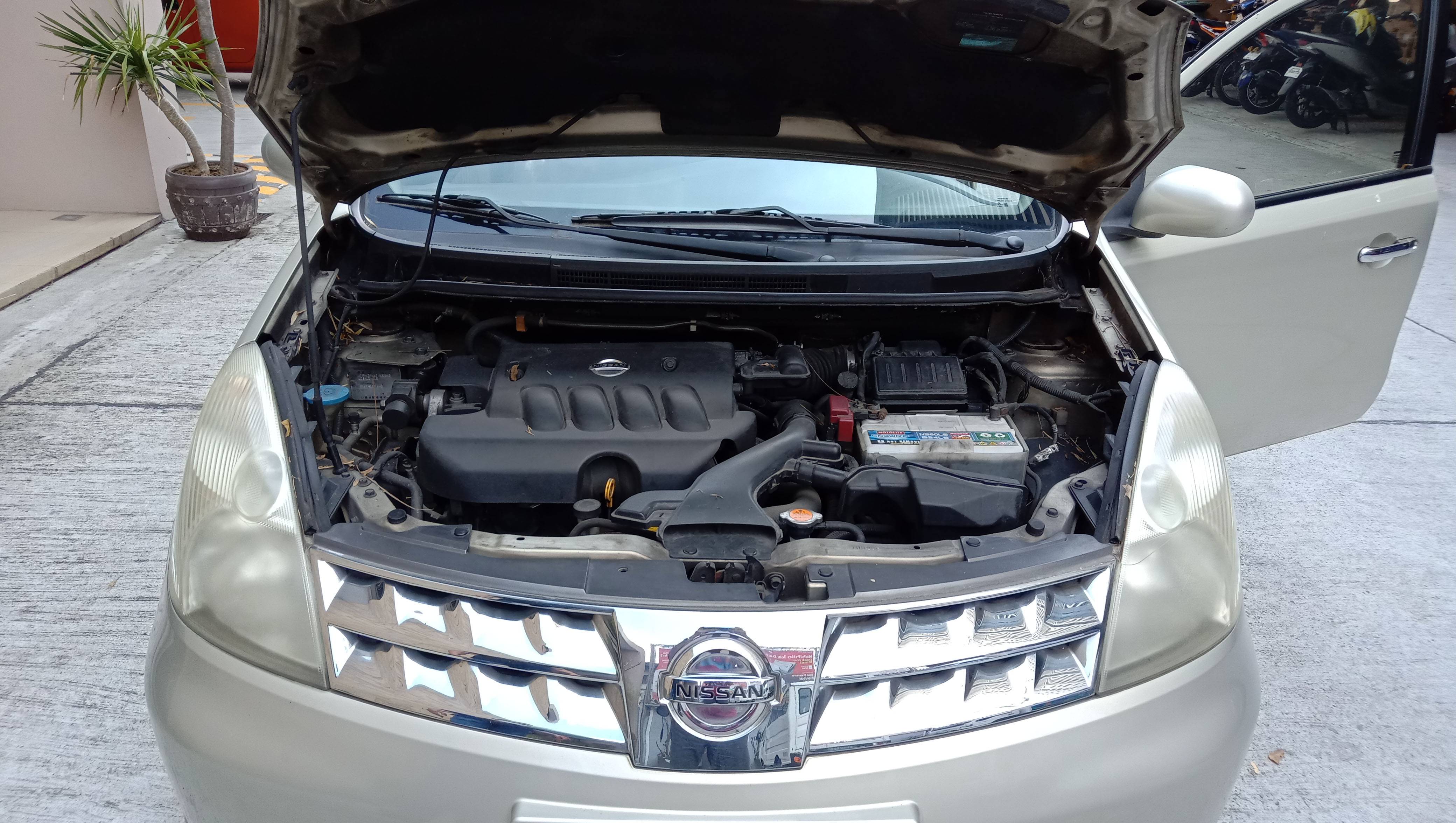 2010 Nissan Grand Livina 2010 Nissan Grand Livina