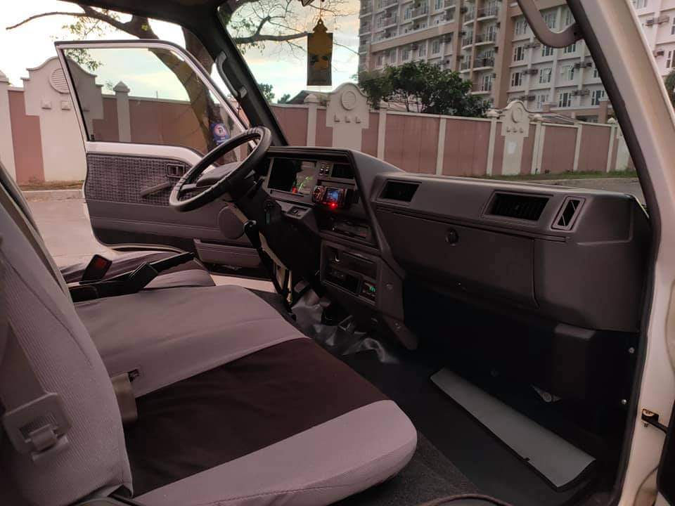 2012 Nissan Urvan 2012 Nissan Urvan