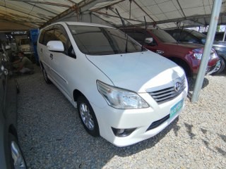 Second Hand 2013 Toyota Innova Second Hand 2013 Toyota Innova