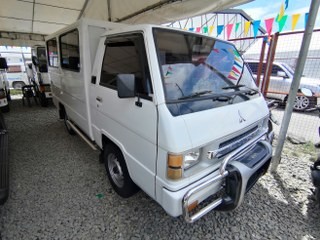 2011 Mitsubishi L300 2011 Mitsubishi L300
