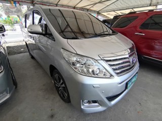 Second Hand 2013 Toyota Alphard Second Hand 2013 Toyota Alphard