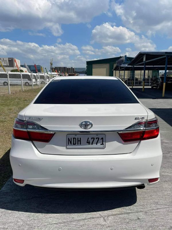 Old 2016 Toyota Camry 2.5 G