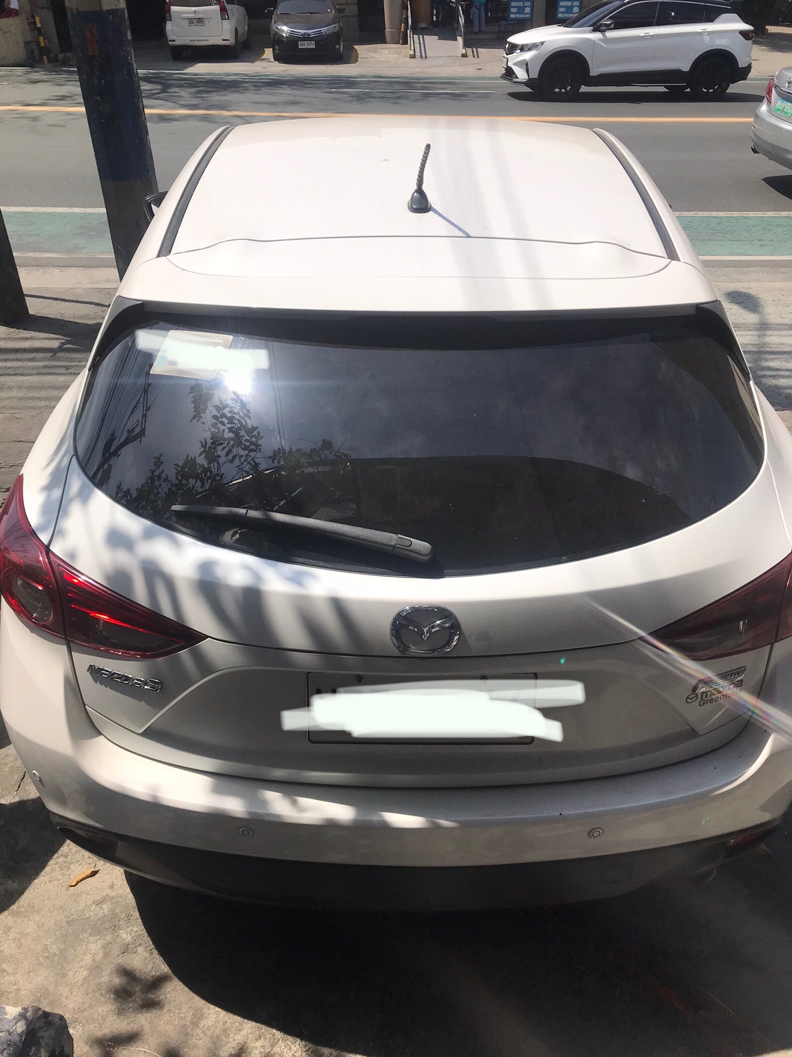 2016 Mazda 3 Hatchback 2016 Mazda 3 Hatchback