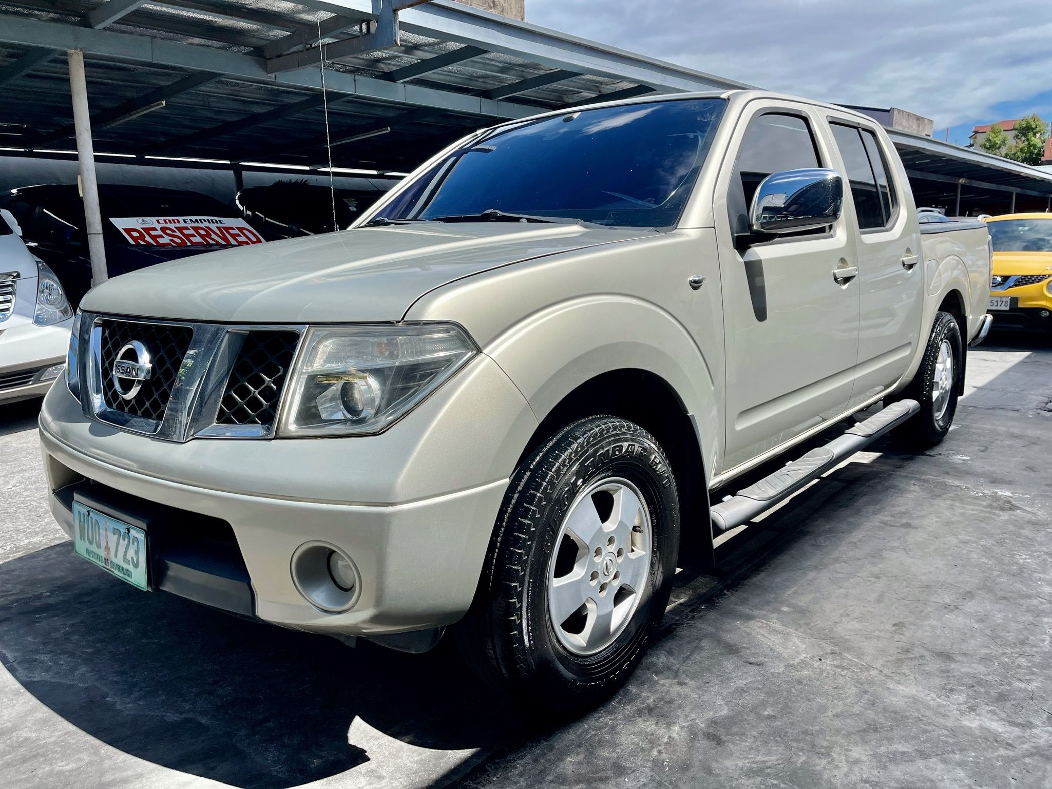 Second hand 2013 Nissan Frontier Navara 2.5L LE AT