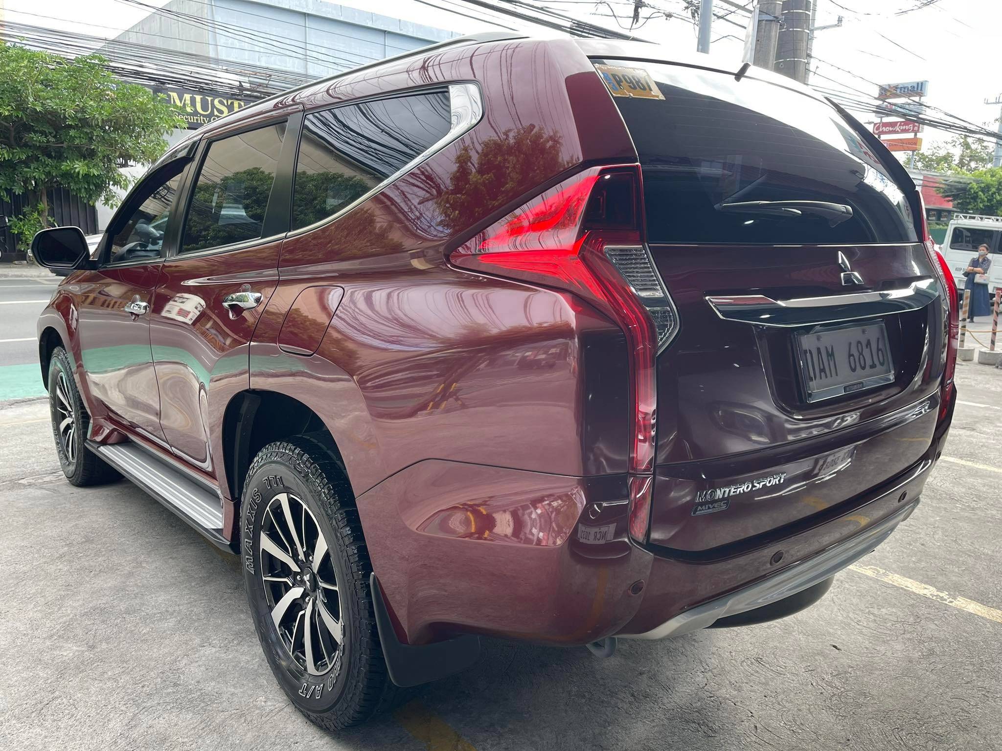 Old 2018 Mitsubishi Montero Sport 2.4L GLS Premium AT