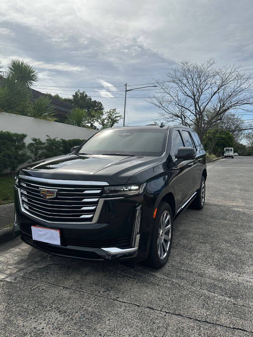 Cadillac Escalade Price Philippines, May Promos, Specs & Reviews