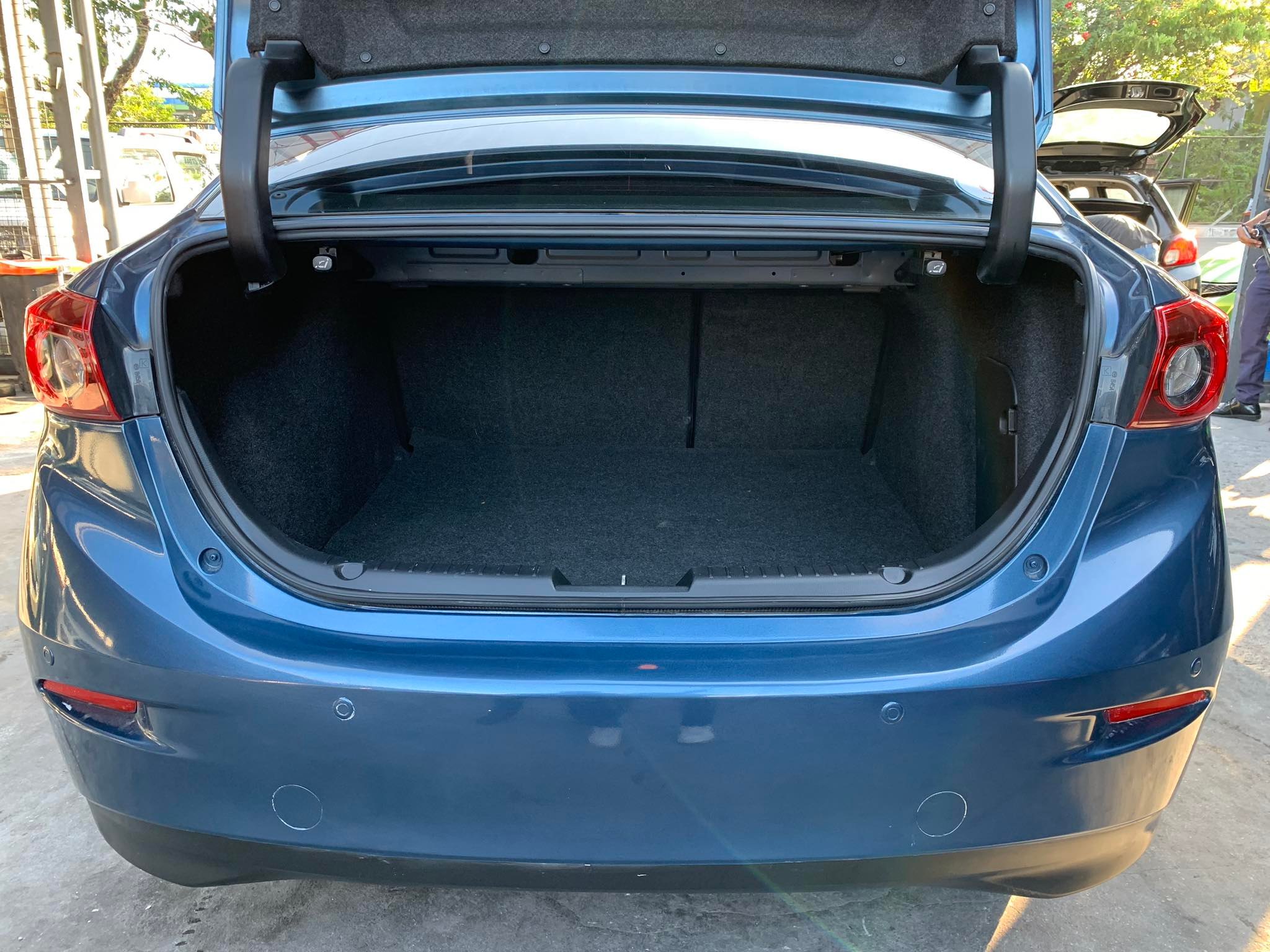 2018 Mazda 3 Sedan 2018 Mazda 3 Sedan