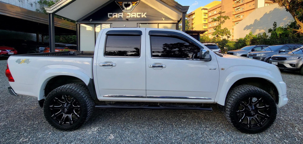 2012 Isuzu D-Max 2012 Isuzu D-Max