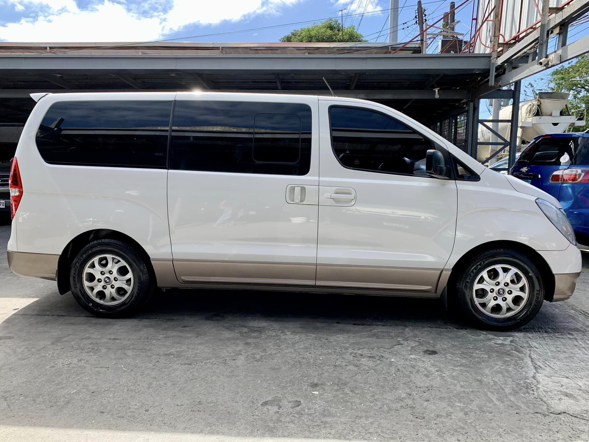 2014 Hyundai Grand Starex 2014 Hyundai Grand Starex