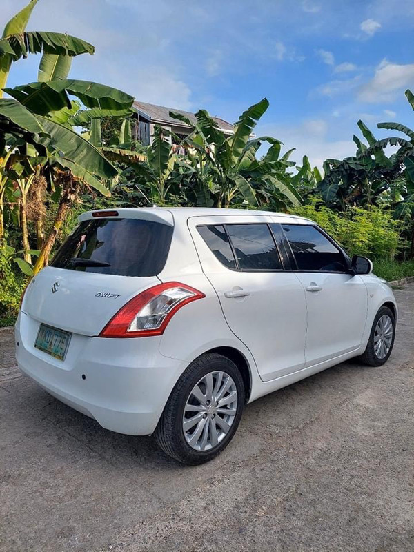 2011 Suzuki Swift 2011 Suzuki Swift