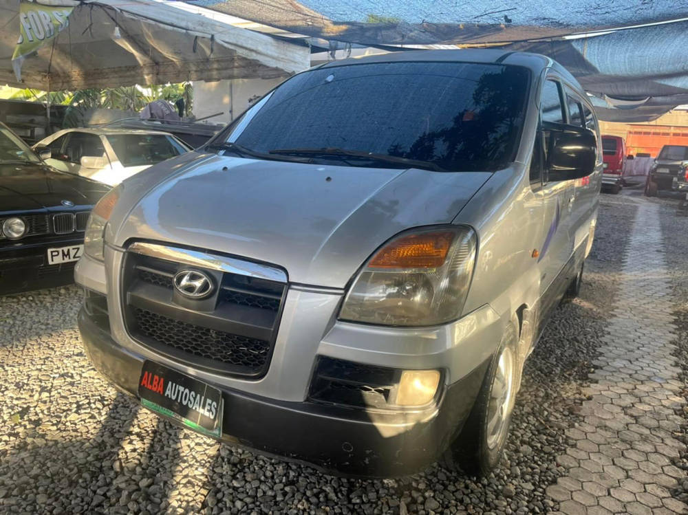 Old 2005 Hyundai Starex 2.5L GRX AT