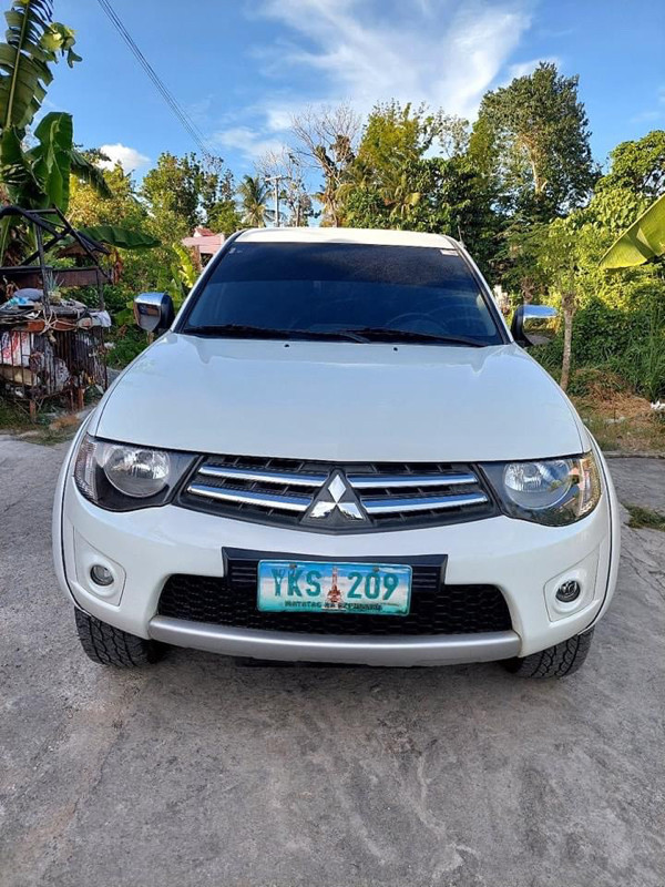 2012 Mitsubishi Strada 2012 Mitsubishi Strada