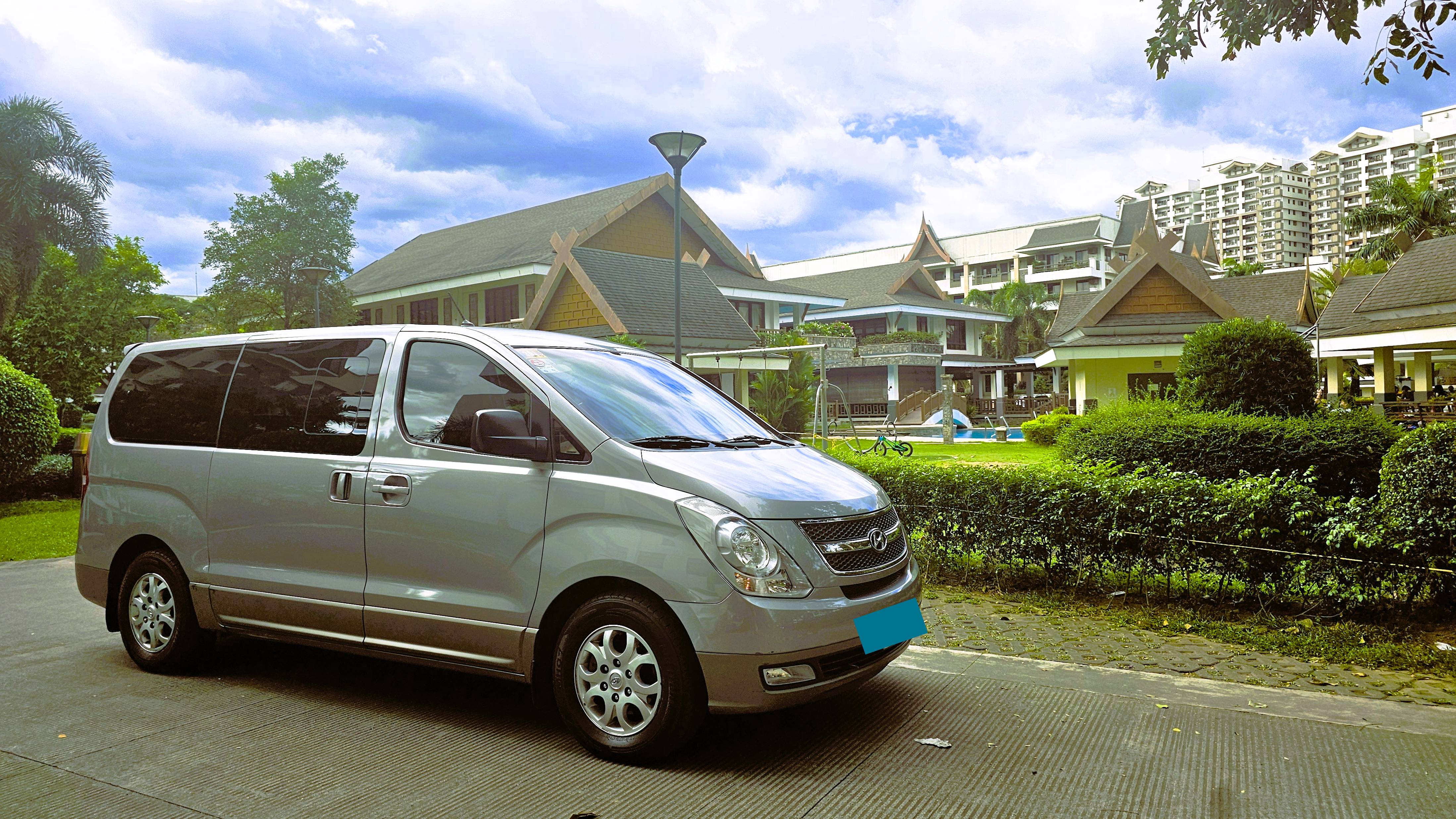 Second Hand 2014 Hyundai Grand Starex Second Hand 2014 Hyundai Grand Starex