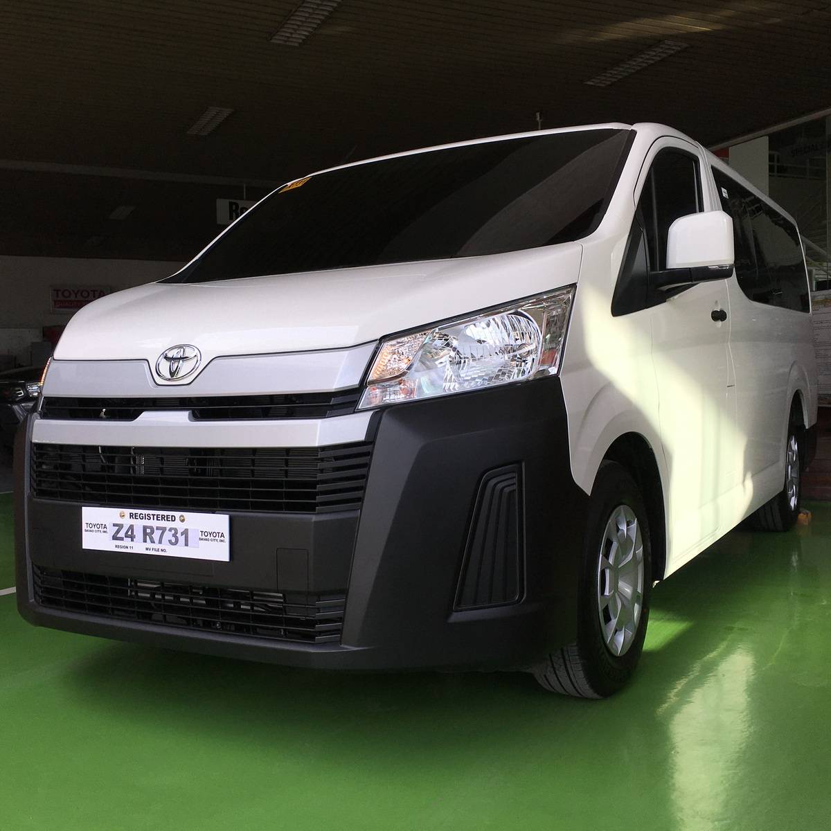 Second Hand 2023 Toyota Hiace Second Hand 2023 Toyota Hiace