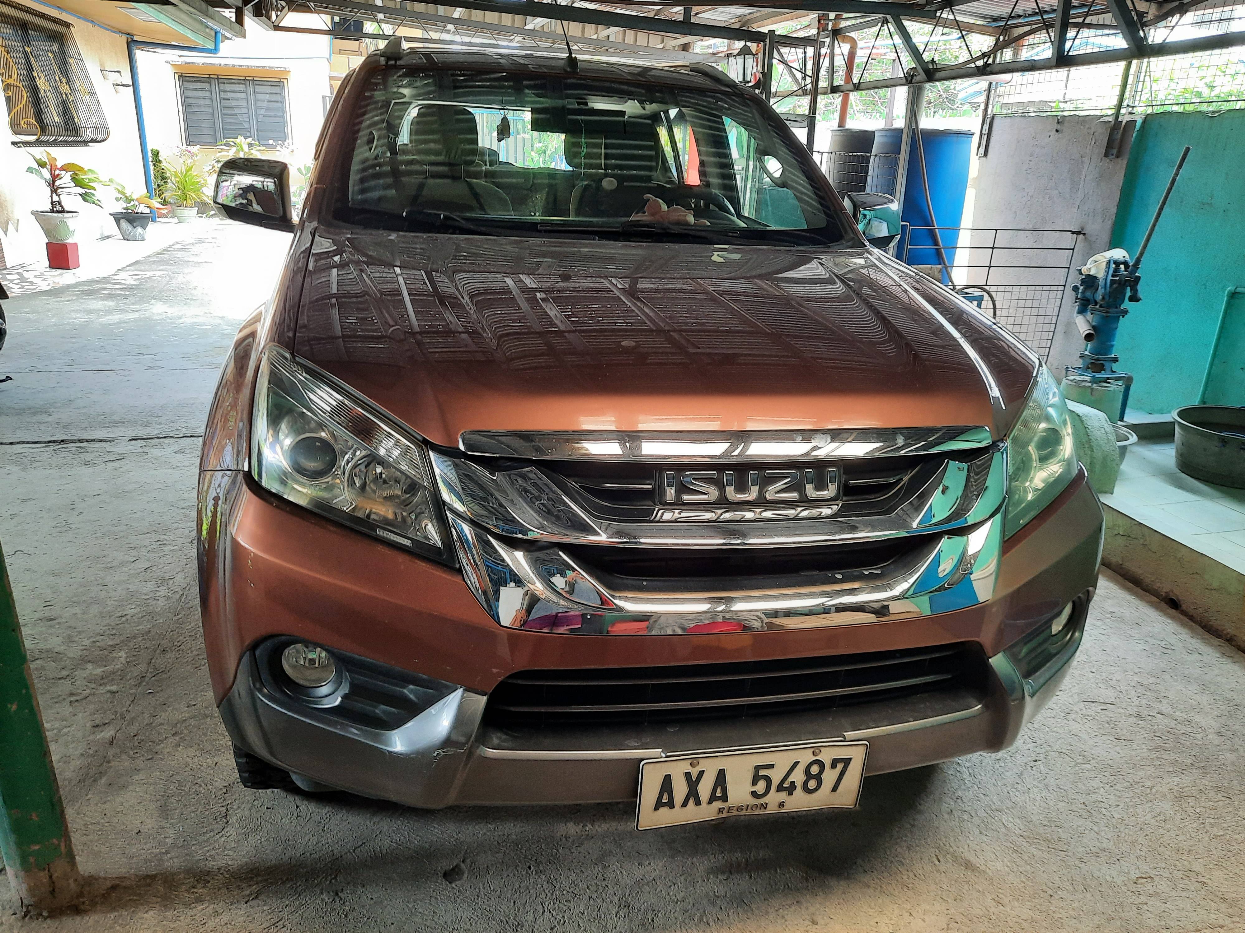 Second Hand 2015 Isuzu mu-X Second Hand 2015 Isuzu mu-X