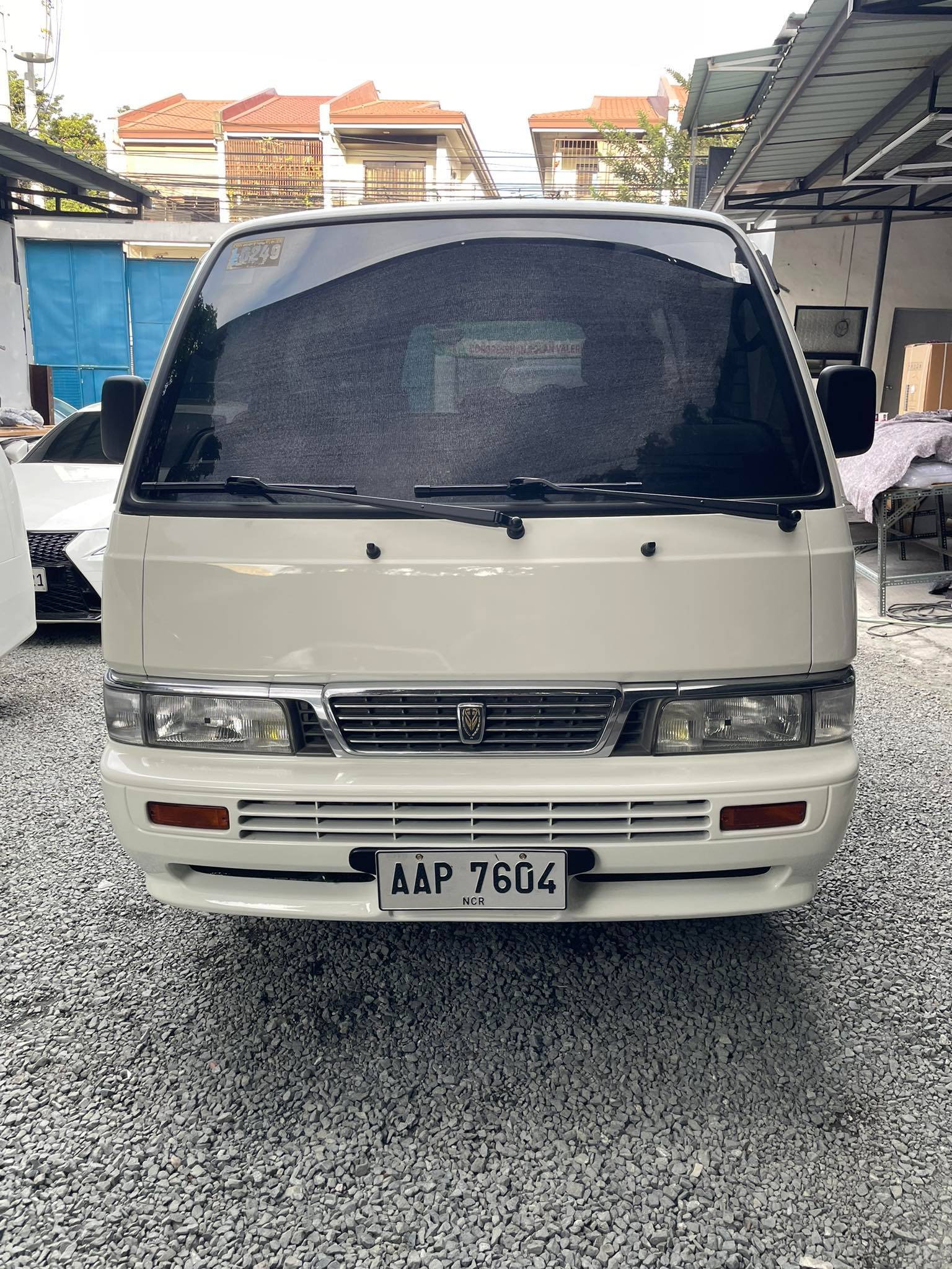 Used 2014 Nissan Urvan Used 2014 Nissan Urvan
