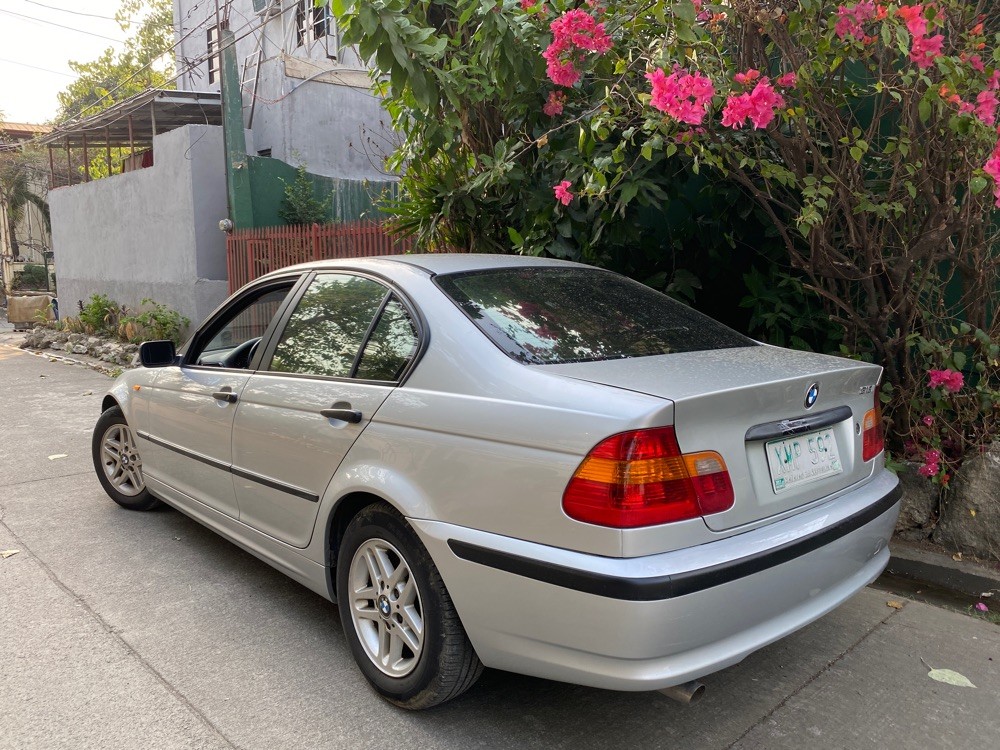2004 BMW 318i 2004 BMW 318i