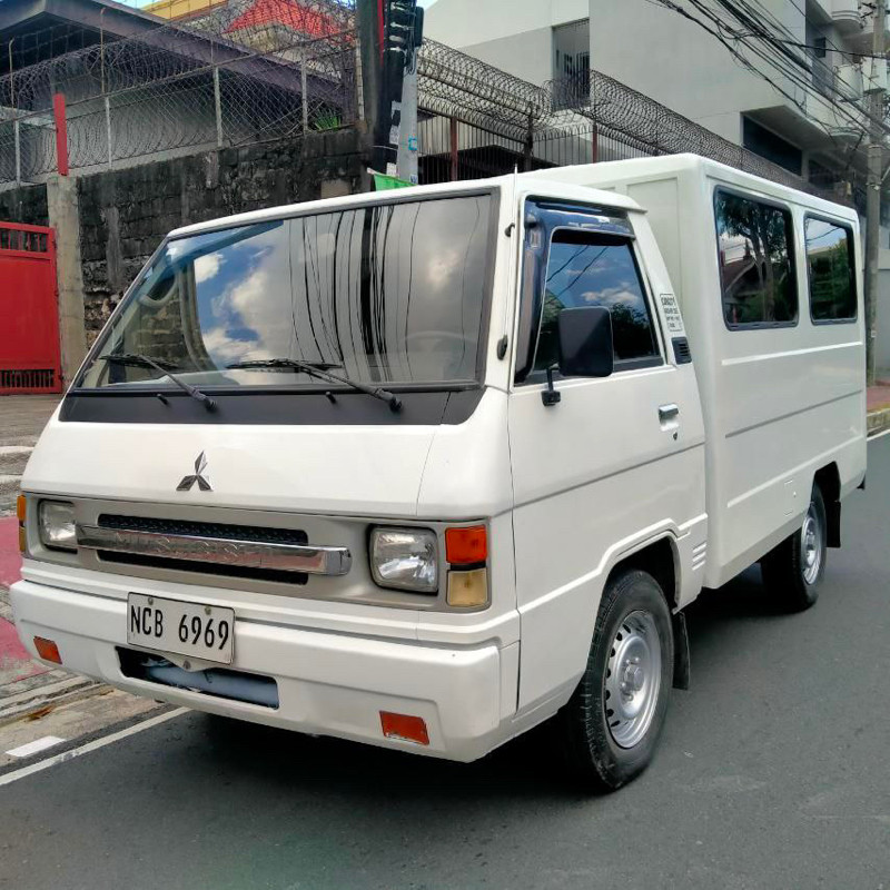 Second Hand 2017 Mitsubishi L300 Second Hand 2017 Mitsubishi L300