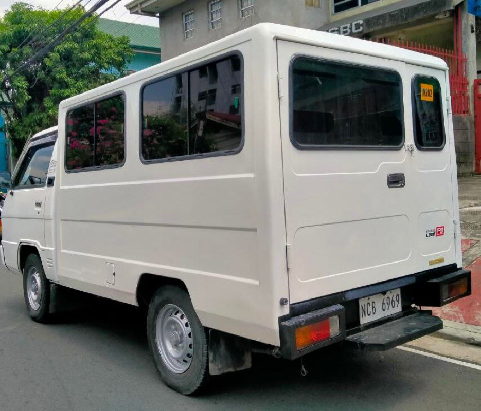 2017 Mitsubishi L300 2017 Mitsubishi L300