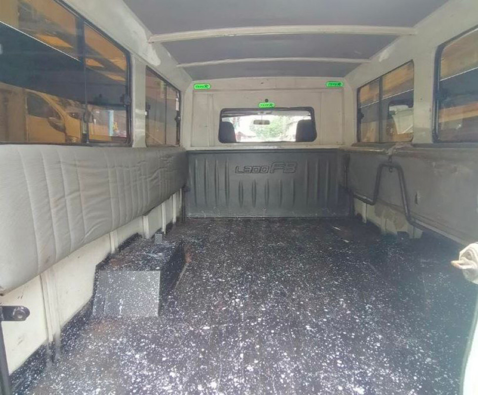 2017 Mitsubishi L300 2017 Mitsubishi L300