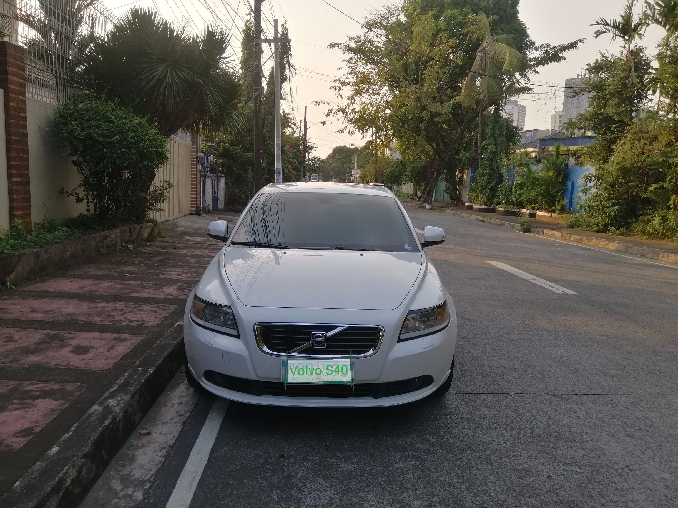 Volvo V40 Cross country Price in Quezon City, Downpayment & Monthly