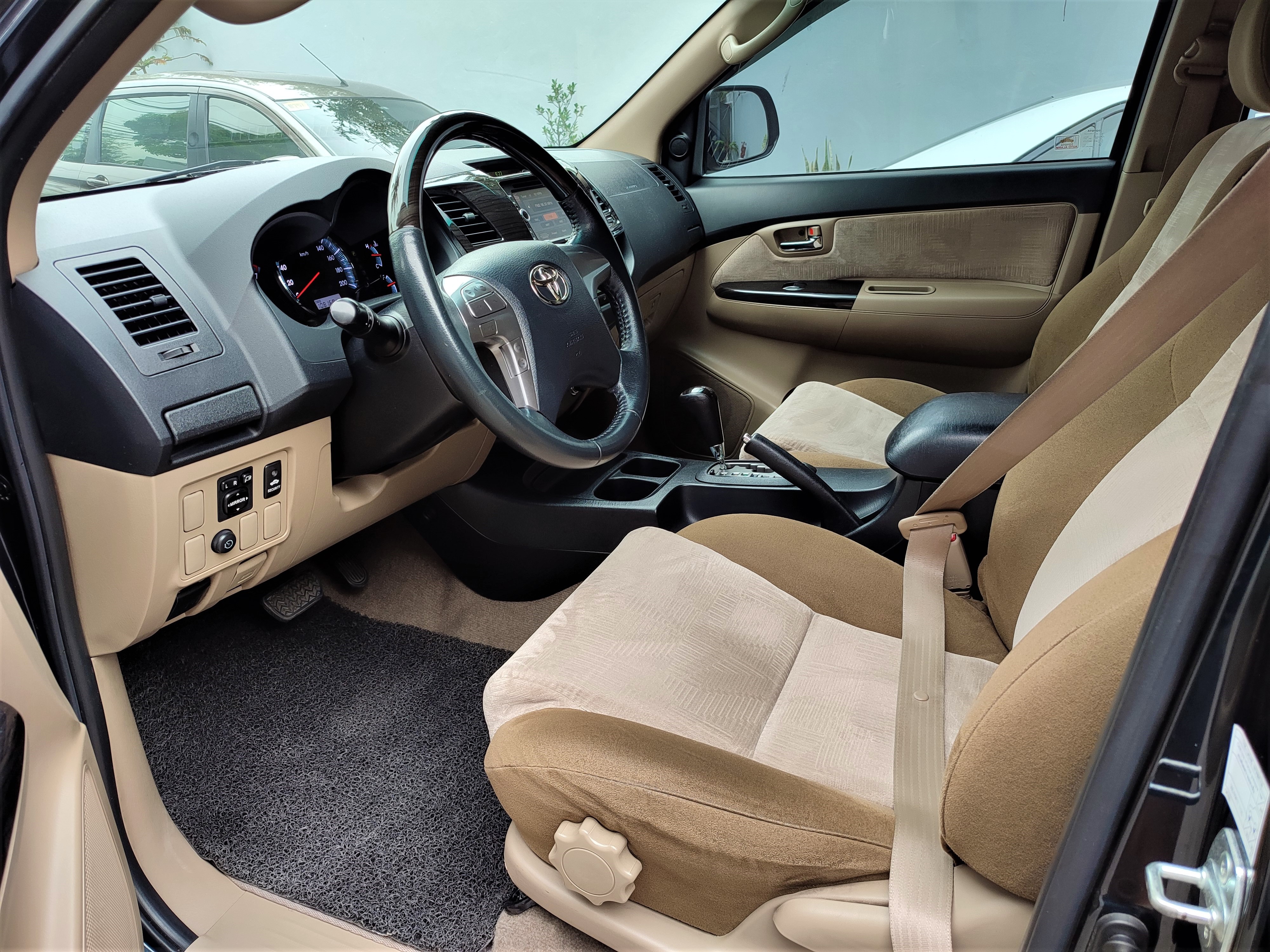 2014 Toyota Fortuner 2014 Toyota Fortuner