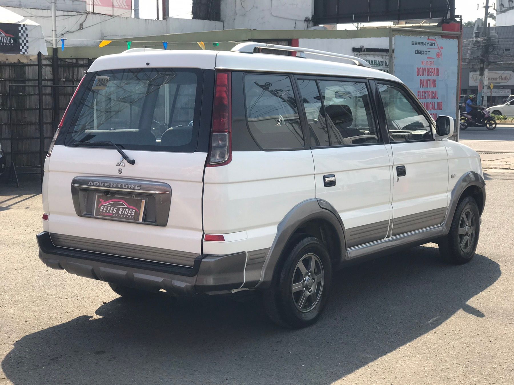 Get Used Mitsubishi Adventure 43796 Price & Sellers Information | Carmudi