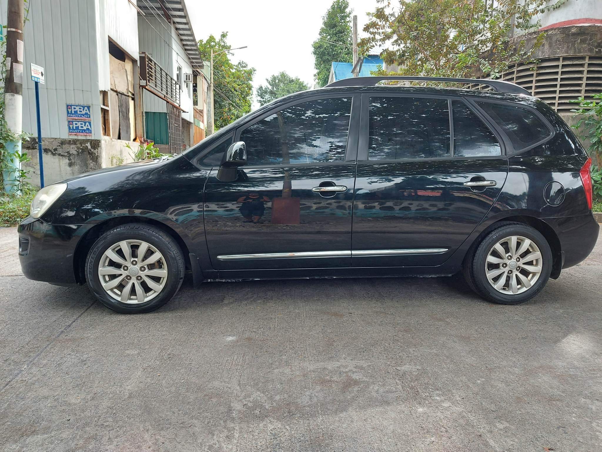 2010 Kia Carens 2010 Kia Carens