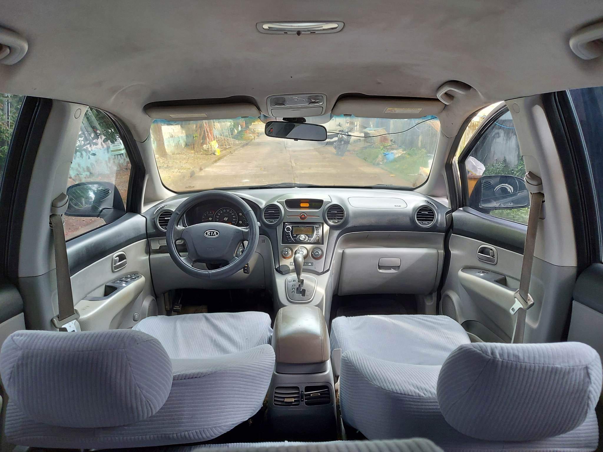 2010 Kia Carens 2010 Kia Carens