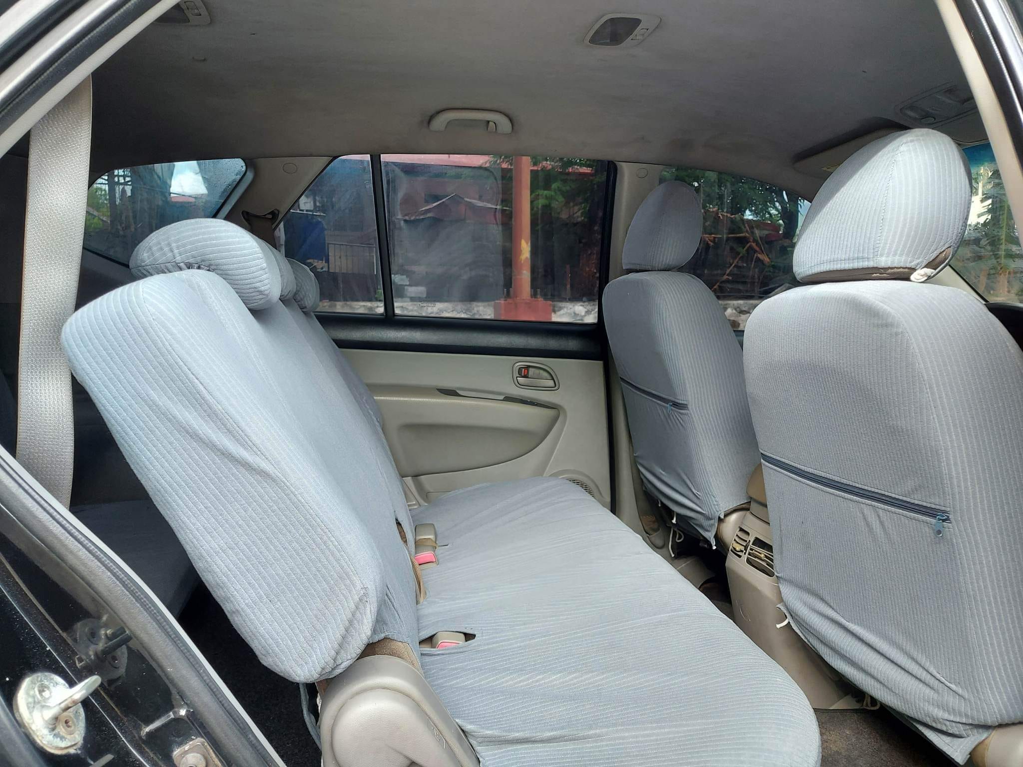 2010 Kia Carens 2010 Kia Carens