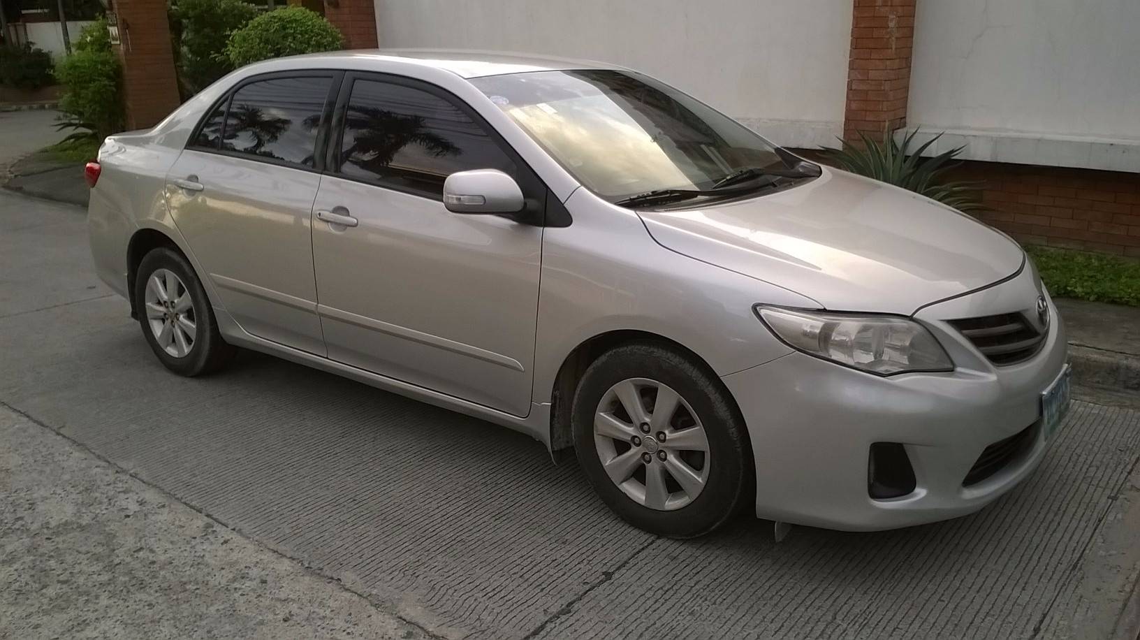 Second Hand 2013 Toyota Corolla Altis Second Hand 2013 Toyota Corolla Altis