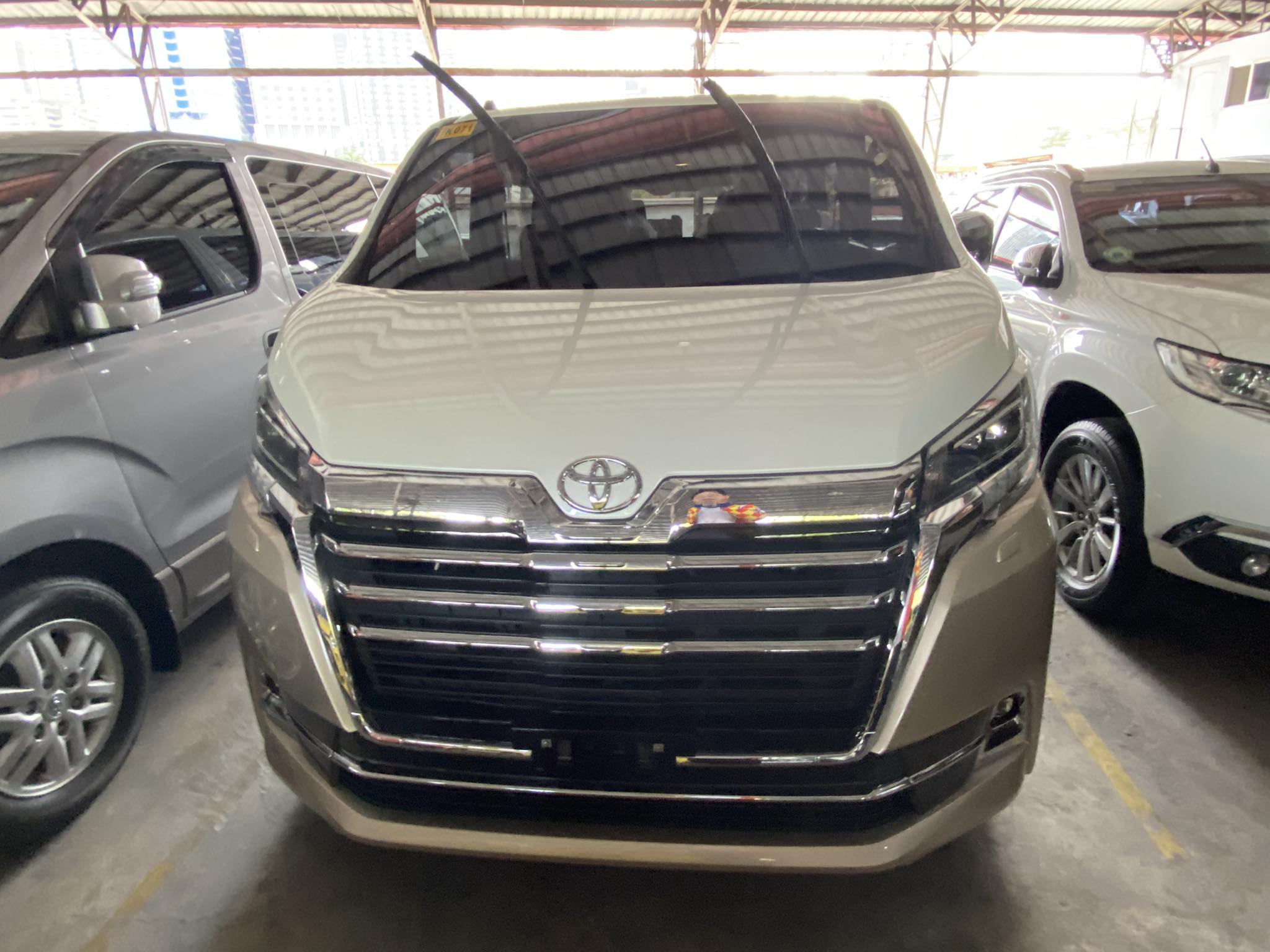 Second Hand 2023 Toyota Hiace Second Hand 2023 Toyota Hiace