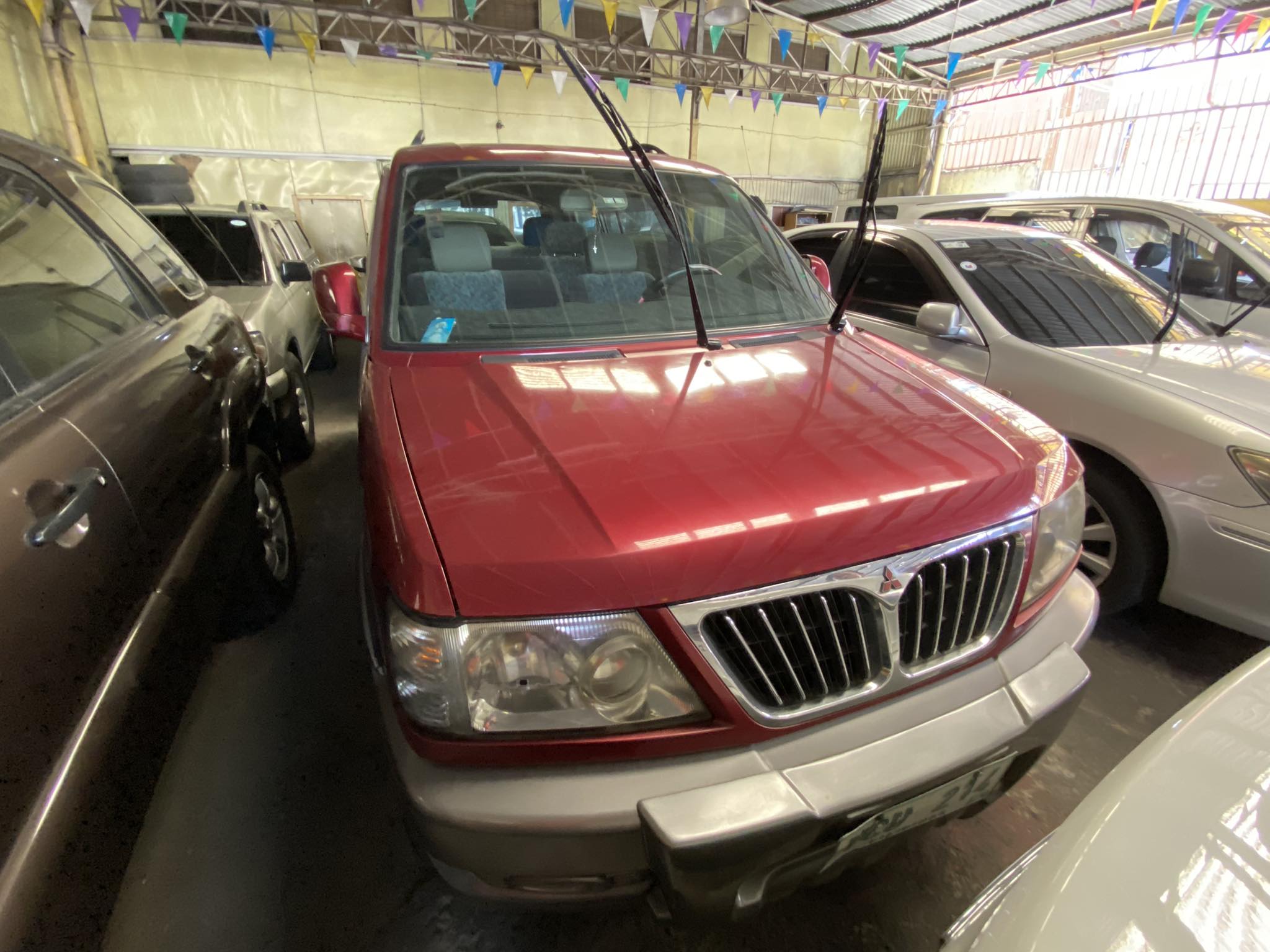 2003 Mitsubishi Adventure 2003 Mitsubishi Adventure