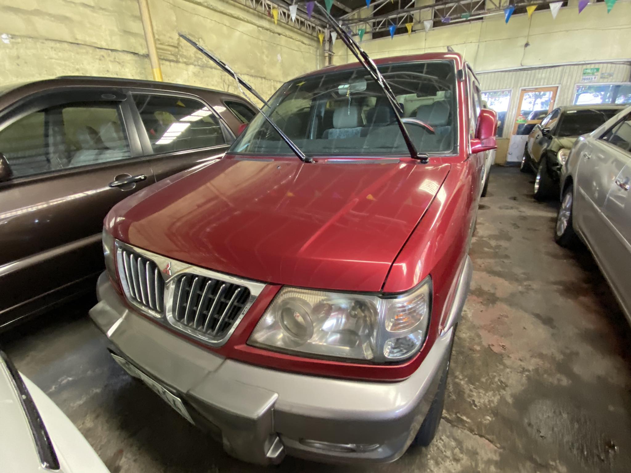 2003 Mitsubishi Adventure 2003 Mitsubishi Adventure